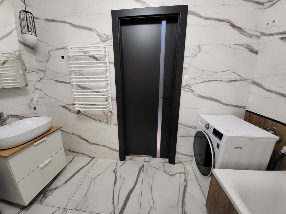 Radlinska 21 Folwark Apartment เคียลเซ ภายนอก รูปภาพ